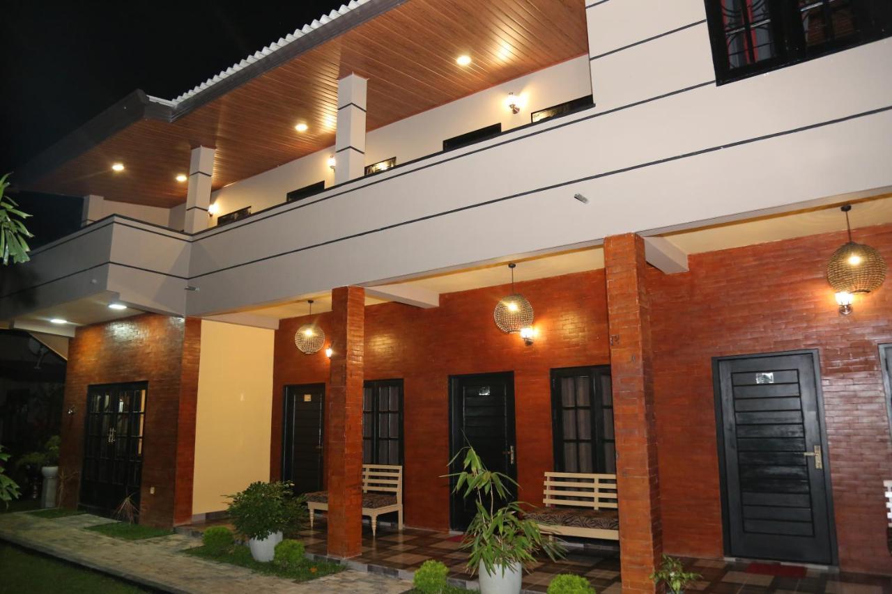 Edwin'S Airport Stay Dalupotha Exterior photo